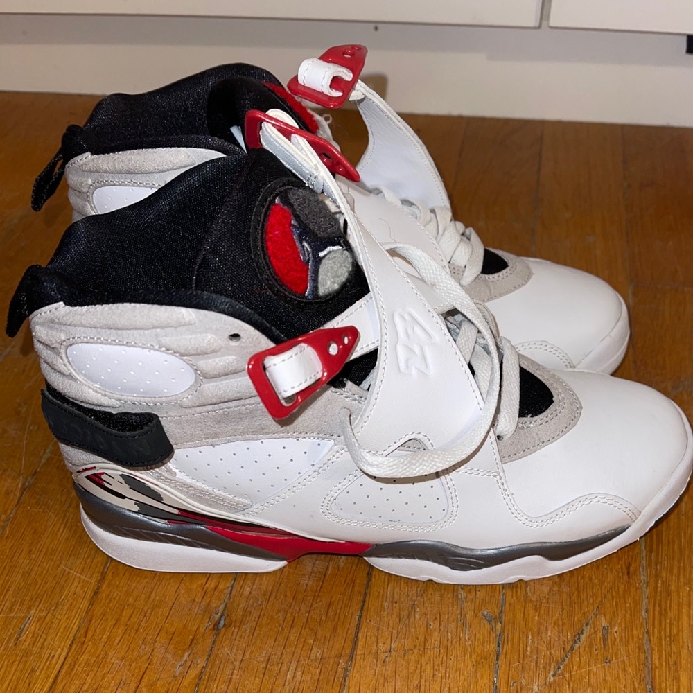 Jordan 8 Retro Bugs Bunny Youth Size 7